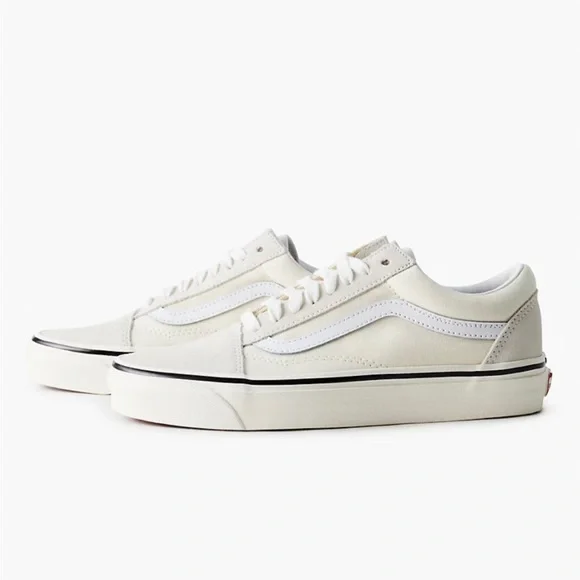 NIB Vans - Picture 2 of 12